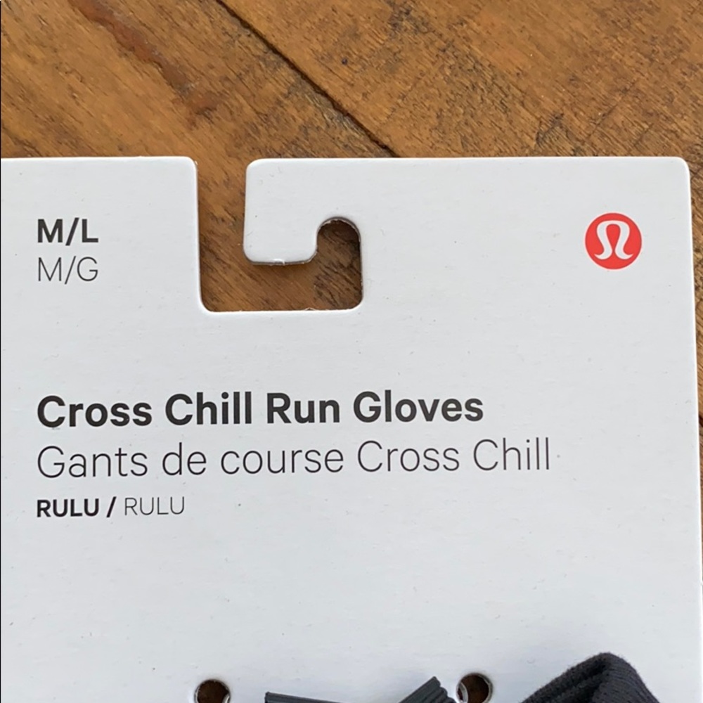 Lululemon Cross Chill Run Gloves - Picture 10 of 12